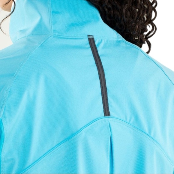 LULULEMON Track Attack Jacket in Spray Blue Size 8 - Picture 3 of 11